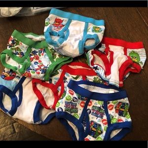 2T-3T Toddler Boy “PJ Masks” underwear.